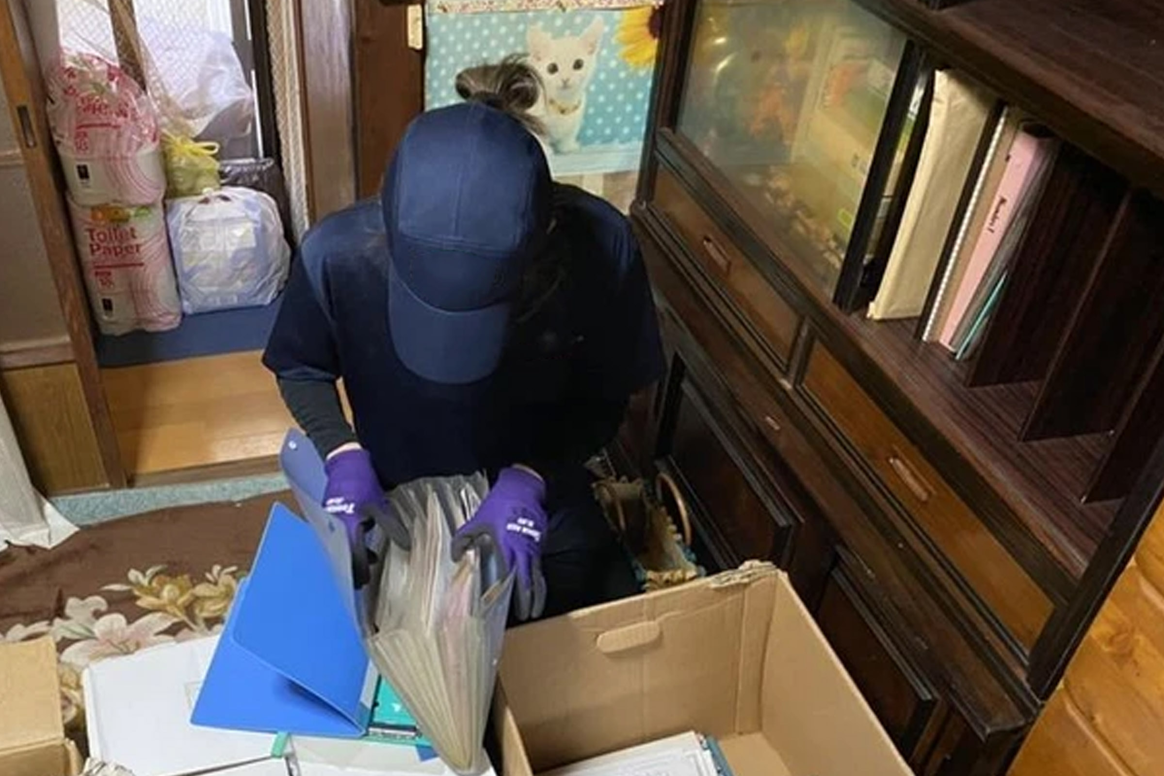 香川県で遺品整理の不用品回収・生前整理の不用品回収のことなら【有限会社平野クリーン】遺品整理の不用品回収専門スタッフが故人様の思い出の品を安心・安全・迅速に片付けのお手伝い。ご遺族のお気持ちの寄り添った誠心誠意な対応をいたします